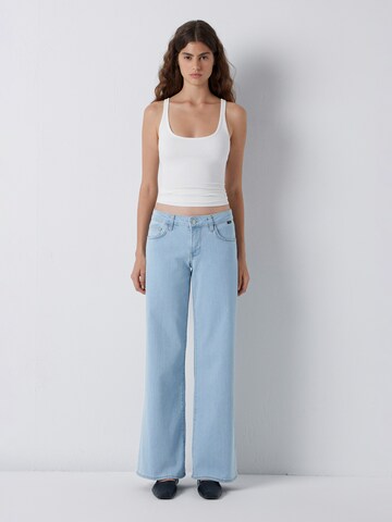 Mavi Flared Jeans in Blue: front