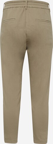 DRYKORN - Tapered Pantalón plisado 'CHASY' en verde