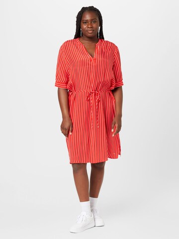 Tommy Hilfiger Curve Jurk in Rood: voorkant