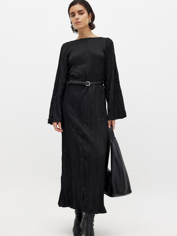 NA-KD Dress in Black: front