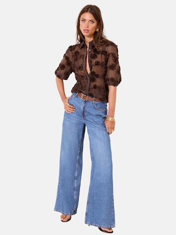 Lipsy Pusero värissä ruskea: etupuoli