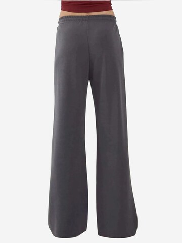 Wide Leg Pantalon Hiccup en gris