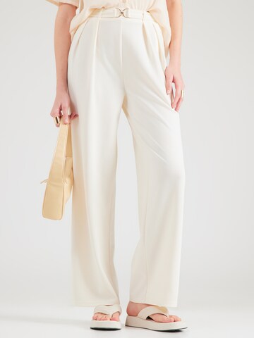 Loosefit Pantalon à pince 'Yara' ABOUT YOU en blanc : devant