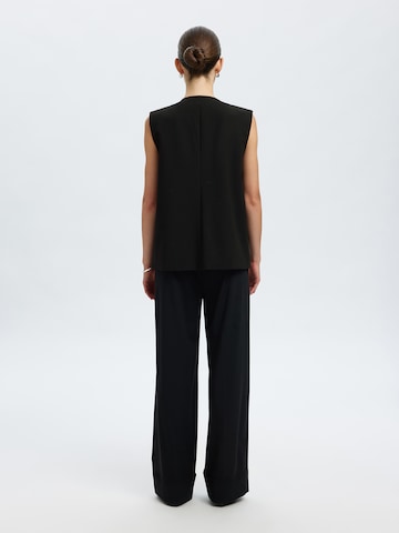 SELECTED - Chaleco 'SLFAILA' en negro