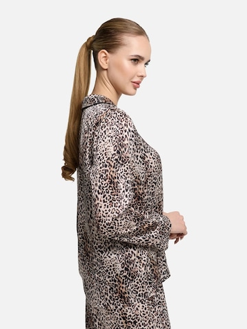 Chemise de nuit 'Satin Pyjama Hemd' cfab (formerly creamy fabrics) en beige