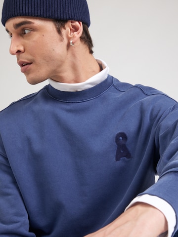 Felpa 'EMAAL' di ARMEDANGELS in blu