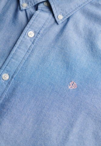 Coupe regular Chemise Superdry en bleu