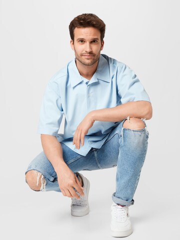 Tommy Jeans - Ajuste confortable Camisa en azul