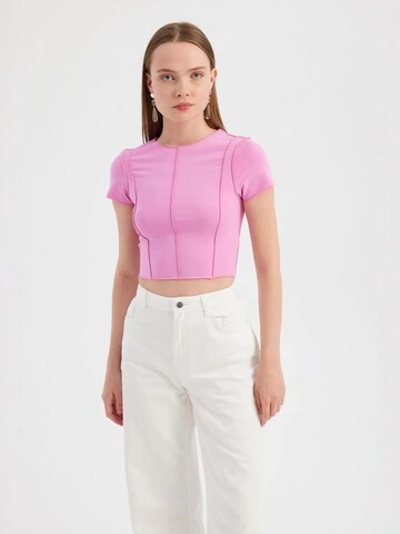 Hiccup Shirt in Roze: voorkant