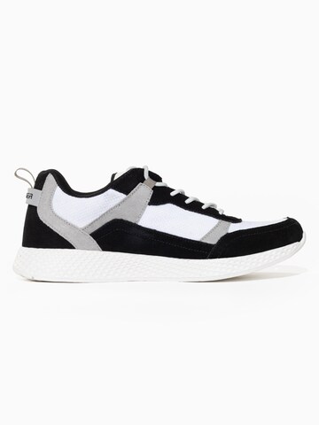 Sneaker bassa di Spyder in nero