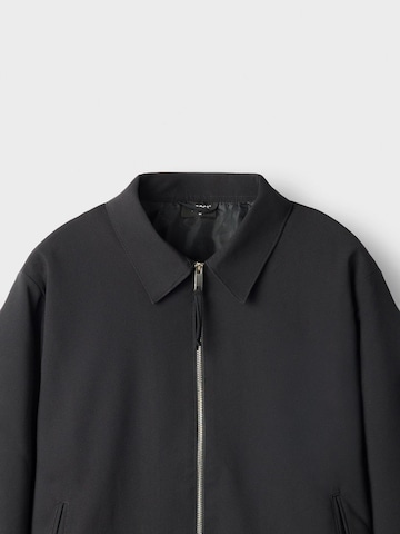 Burocs Between-Season Jacket in Black