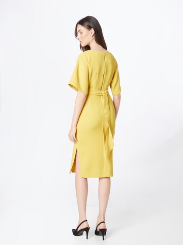 Closet London Pouzdrové šaty – žlutá