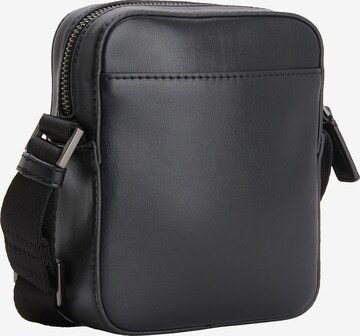 Borsa a tracolla di Calvin Klein in nero