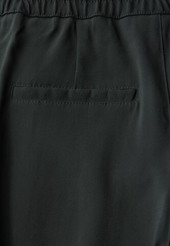 STREET ONE Regular Pants in Green