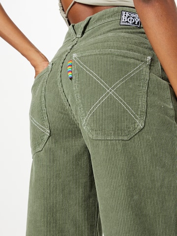 HOMEBOY Loose fit Pants in Green