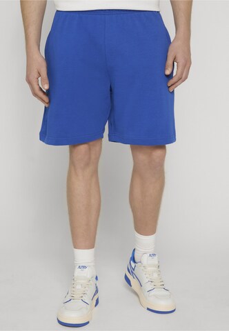 Urban Classics Regular Shorts in Blau: Vorderseite