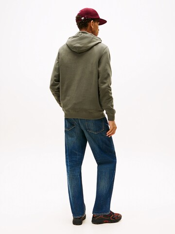 Tommy Jeans Sweatshirt in Green