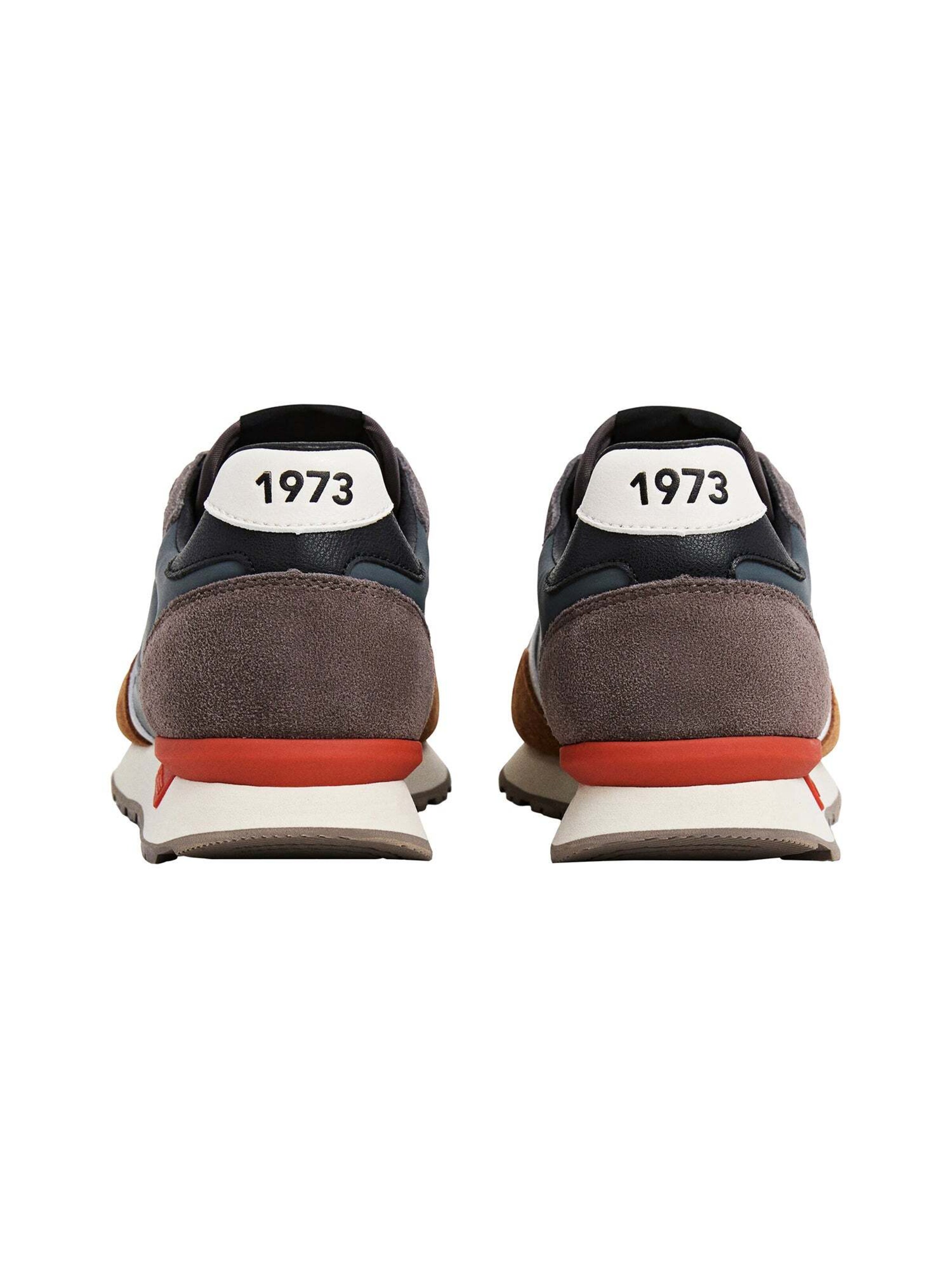 Pepe Jeans Sneakers laag 'BRIT ESSENCE M' in Bruin