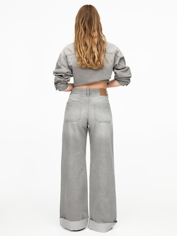 Wide Leg Jean Pull&Bear en gris