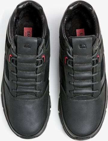 Chaussure de sport à lacets 'EDD' LLOYD en noir