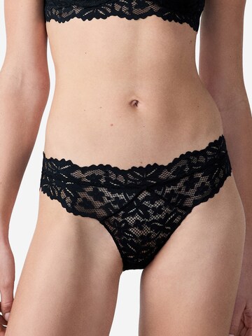 Slip di ETAM in nero: frontale