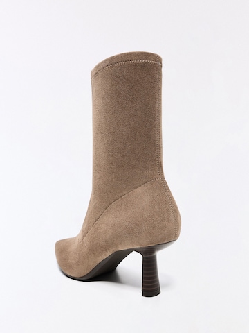 Bershka Stövlett i beige