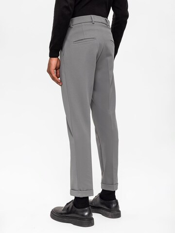 Regular Pantalon à pince Antioch en gris