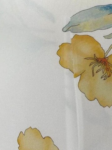 Hiccup - Vestido em branco