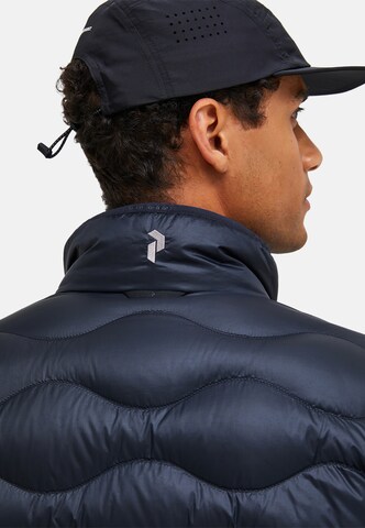 PEAK PERFORMANCE Bodywarmer 'Helium' in Zwart