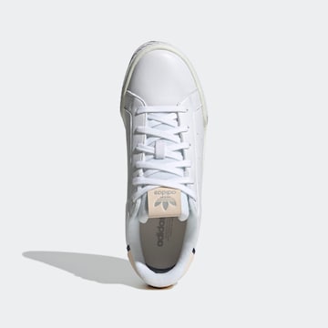 ADIDAS ORIGINALS Sneakers laag 'Court Tourino Bold' in Wit
