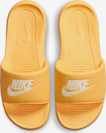 Nike Sportswear Mules 'Victori One' in Gold