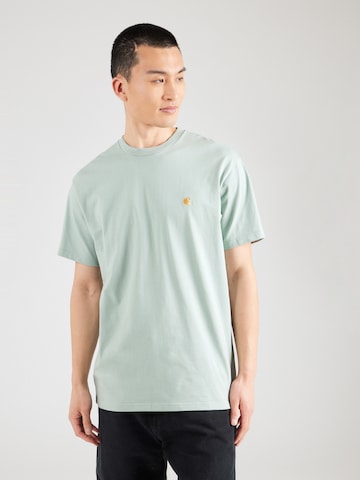 Tricou 'Chase' de la Carhartt WIP pe verde: față