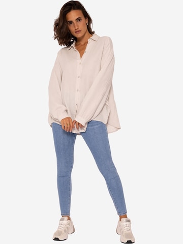 SASSYCLASSY - Blusa en beige