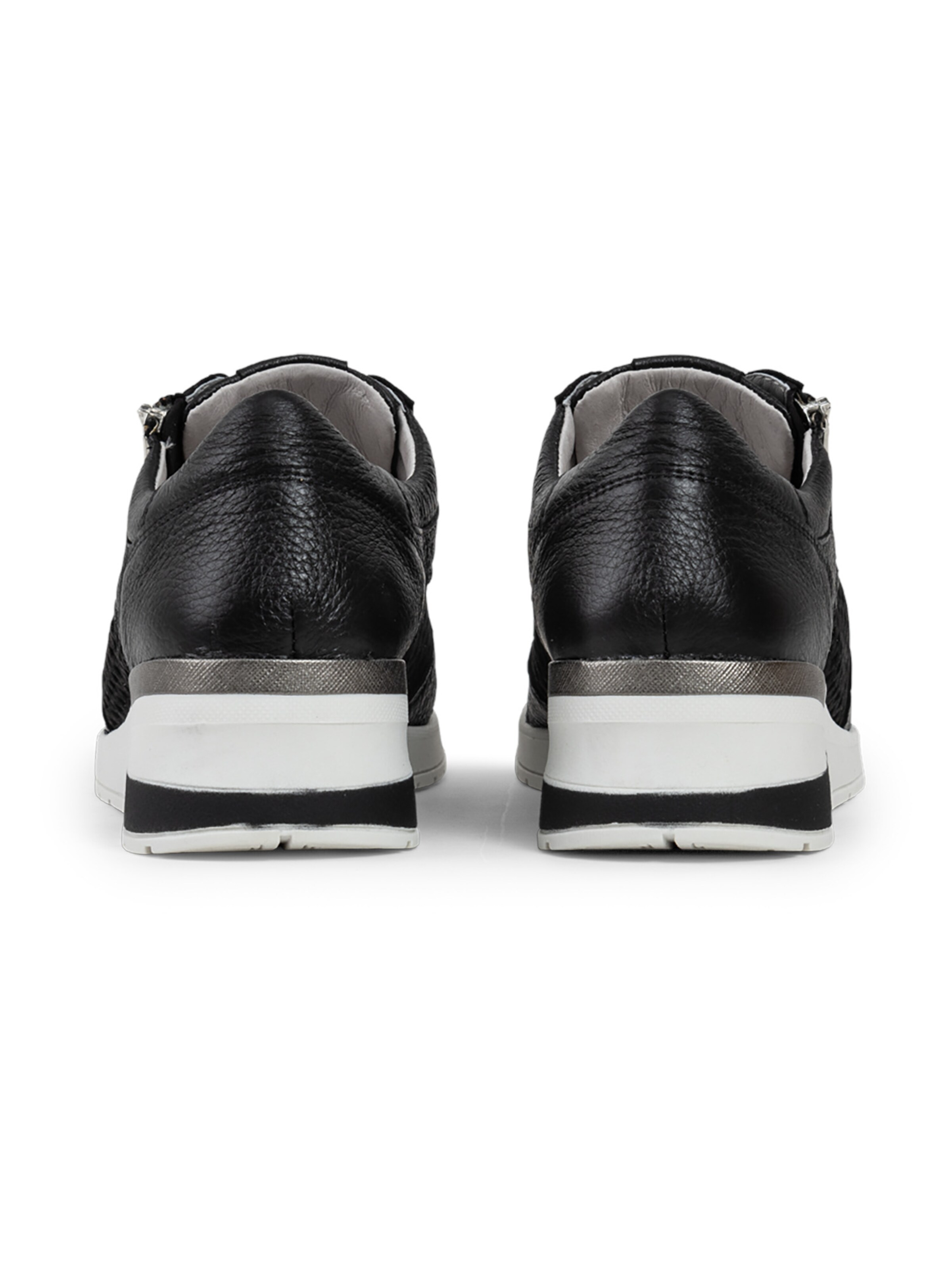 VITAFORM Sneakers in Black