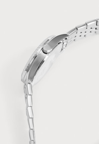 Orologio analogico 'ADELAIDE' di GUESS in argento