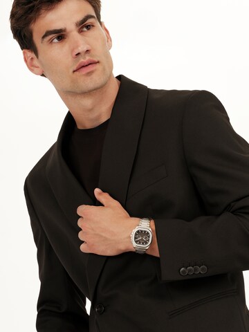 Orologio analogico 'RETROFUTURE' di Breil in nero: frontale