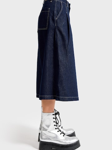 IT'S BASIC Regular Jeans 'BERMUDA DENIM SHORT' in Blauw