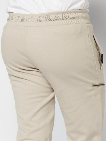 KOROSHI Tapered Trousers in Beige