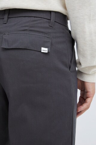 !Solid Regular Chino 'Alann' in Grijs