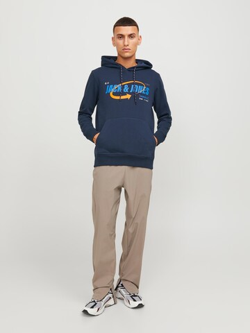 JACK & JONES Sweatshirt in Blauw