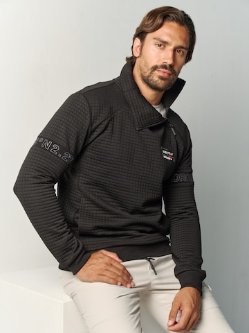 Sweat-shirt KOROSHI en noir : devant