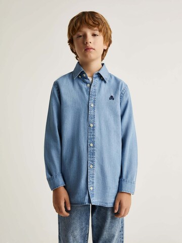 Coupe regular Chemise Scalpers en bleu : devant