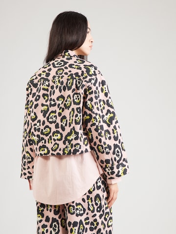 Essentiel Antwerp Tussenjas 'Jenna' in Roze