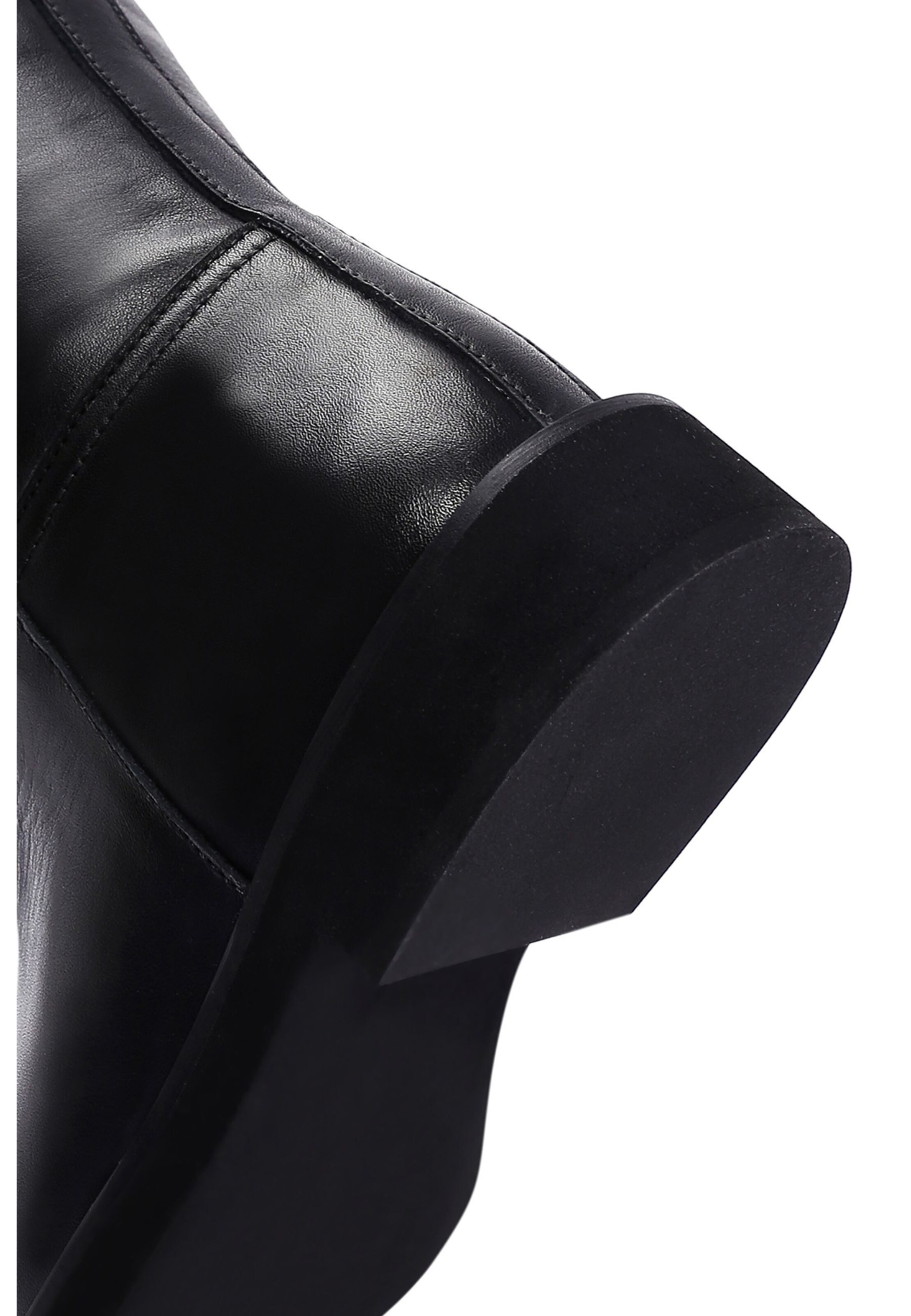 Derimod Stiefel in Schwarz