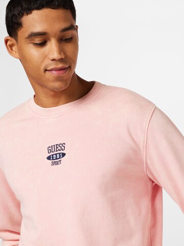 GUESS - Sweatshirt 'USTIN' em rosa