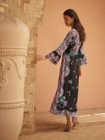Robe love & roses en noir