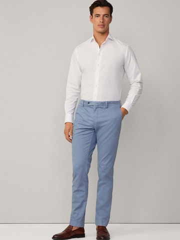 Coupe slim Pantalon chino 'Kensington' Hackett London en bleu