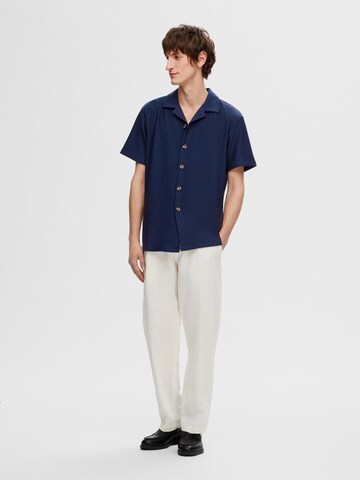 SELECTED HOMME Comfort fit Button Up Shirt in Blue