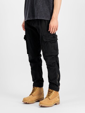 ALPHA INDUSTRIES Regular Cargohose 'Task Force'‌‌‌‌‌‌‌‌ in Schwarz
