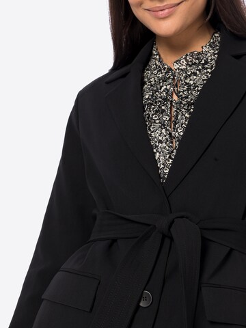 Oasis Blazer in Schwarz